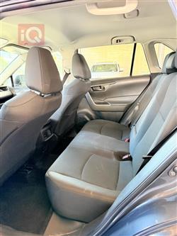 تۆیۆتا ڕاڤ 4